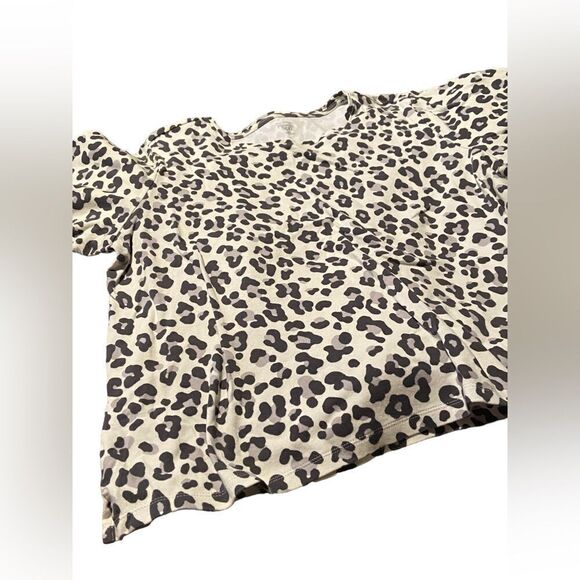 Kim Rogers size 1X perfectly soft leopard tee shirt excellent condition - Picture 1 of 2